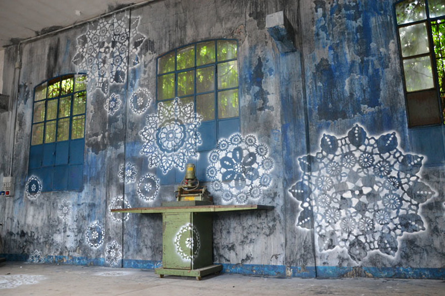 crochet-lace-street-art-nespoon-3.jpg