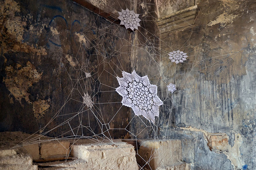 crochet-lace-street-art-nespoon-9.jpg