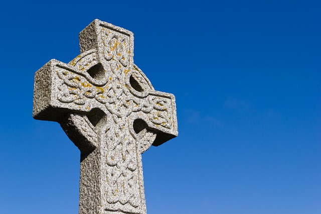 cross-1049338_640.jpg