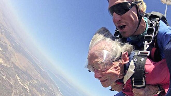 daredevil-gran-makes-100th-birthday-skydive