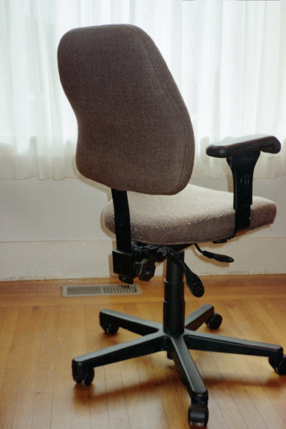 desk-chair.jpg desk-chair.jpg