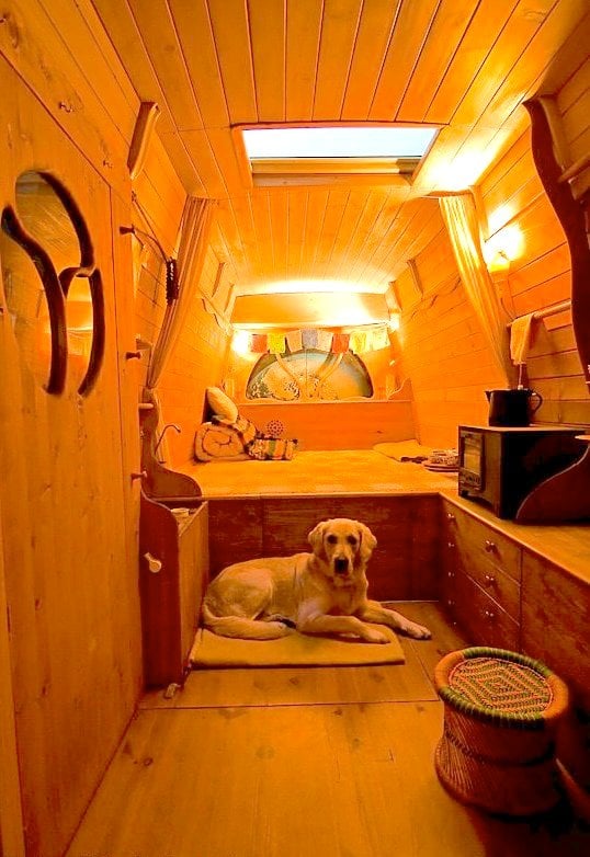 dipa-vasudeva-das-work-van-to-tiny-cabin-conversion-diy-motorhome-003.jpg