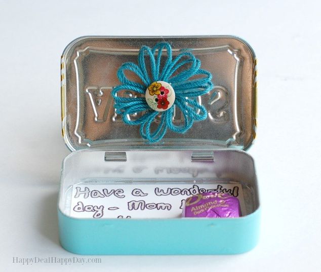 diy-lunch-box-treat-note-holder-from-an-altoid-tin-crafts-repurpose-household-items-repurposing-upcycling-5.jpg