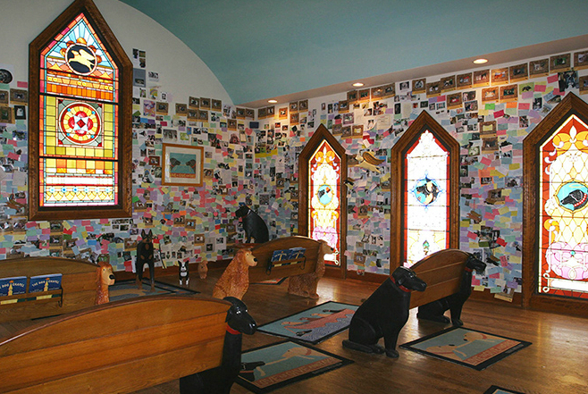 dog-chapel-1-e1434470579234.jpg