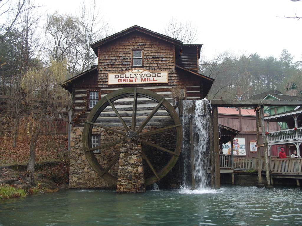 dollywood-8.jpg