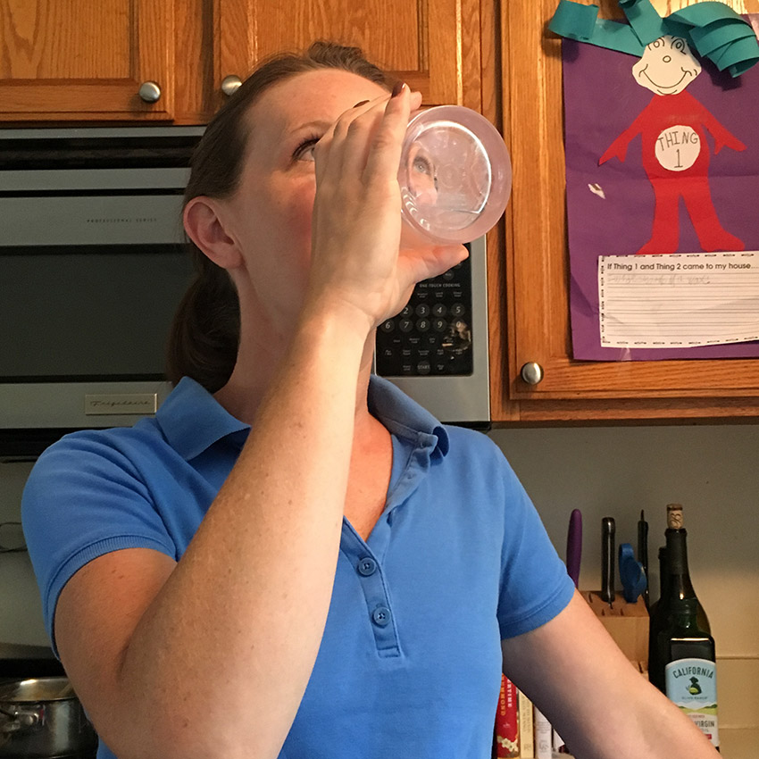 drinking-apple-cider-vinegar.jpg