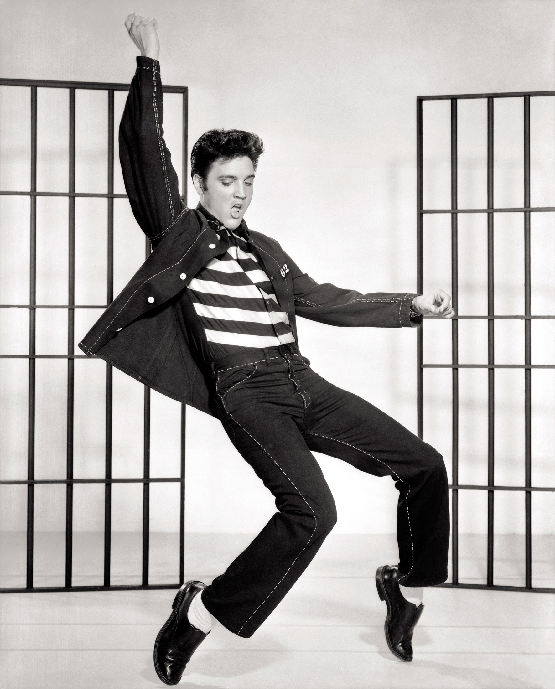 elvis-presley-hips.jpg