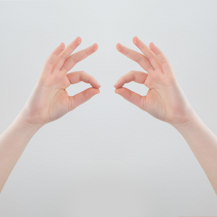 embeddedIMG_handYoga_850px_2.jpg