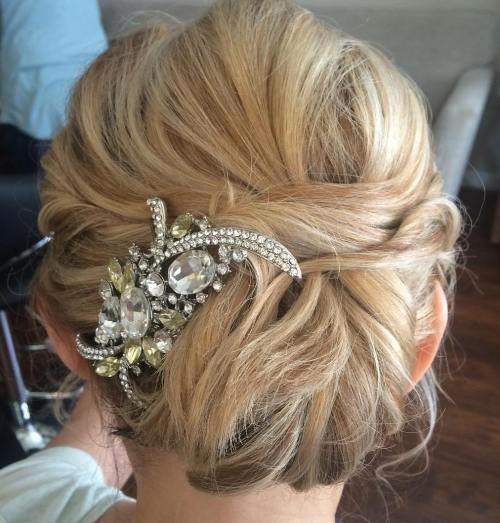 extra_large_cropped_17-wedding-chignon-for-medium-hair.jpg