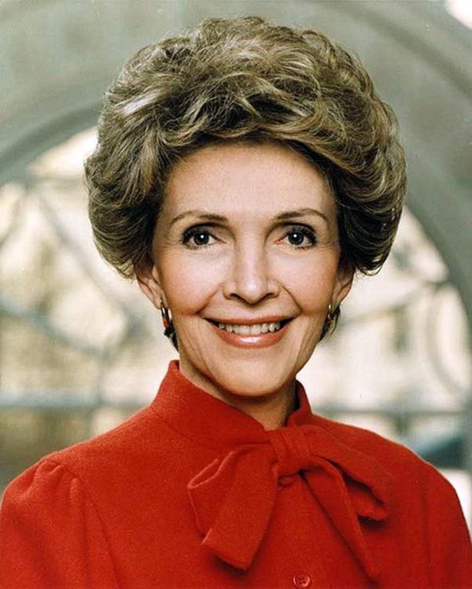extra_large_cropped_Nancy_Reagan.jpg