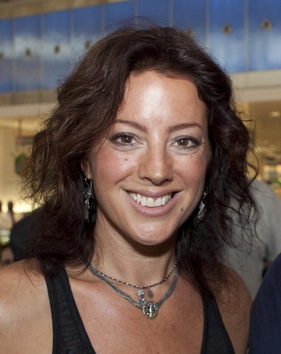 extra_large_cropped_Sarah_McLachlan_29_July_2010.jpg