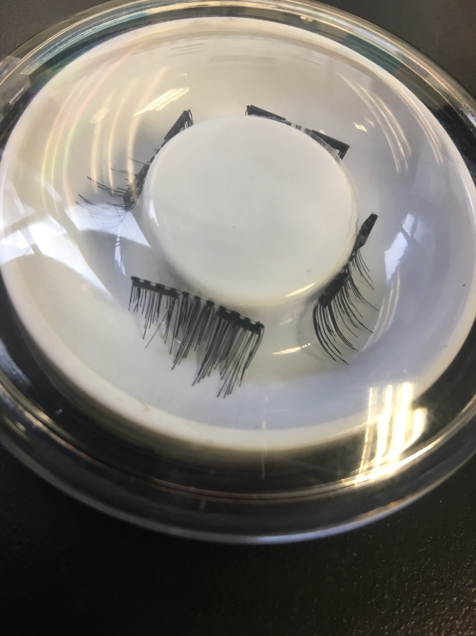 eyelashes-1.jpg