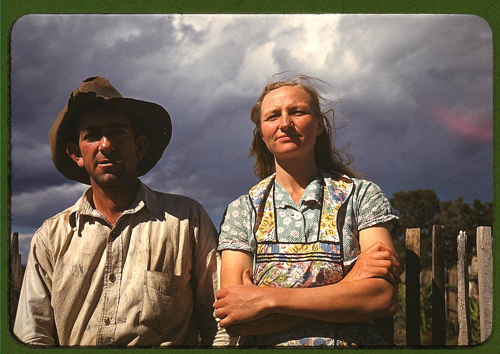 faro-and-doris-caudill-homesteaders-in-pie-town-new-mexico-in-late-1940.jpg