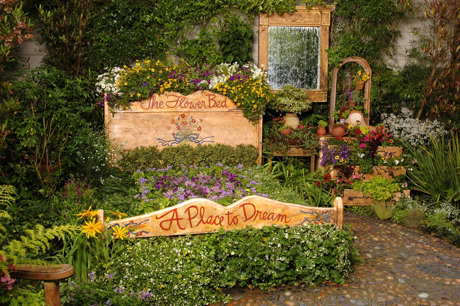 flower-garden-ideas-and-designs-z-garden-beautiful-flower-bed-decorating-ideas-breathtaking-flower.jpg