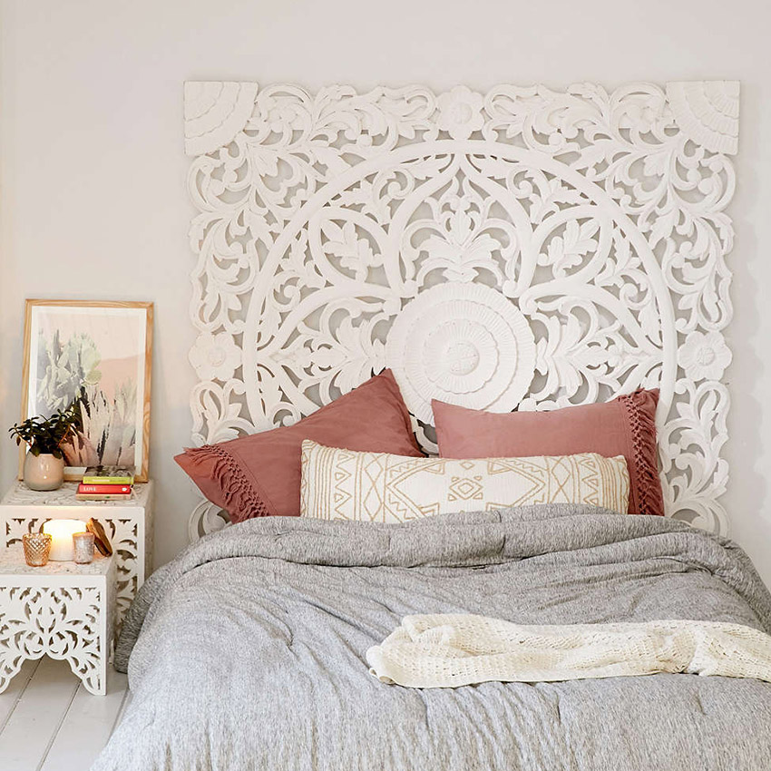 grand-sienna-headboard-urban-outfitters.jpg