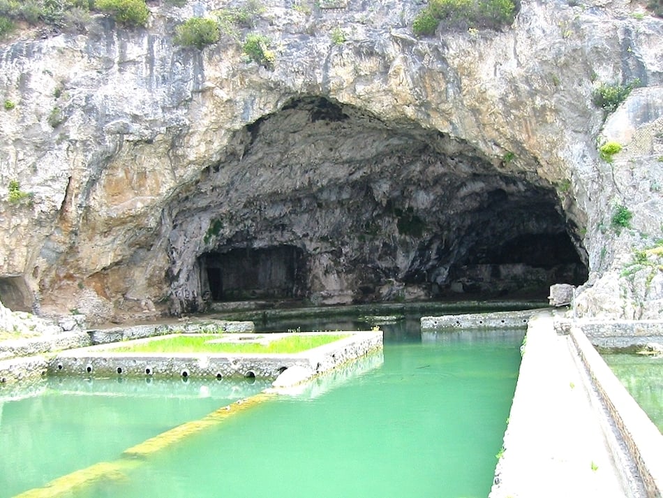 grotto.jpg