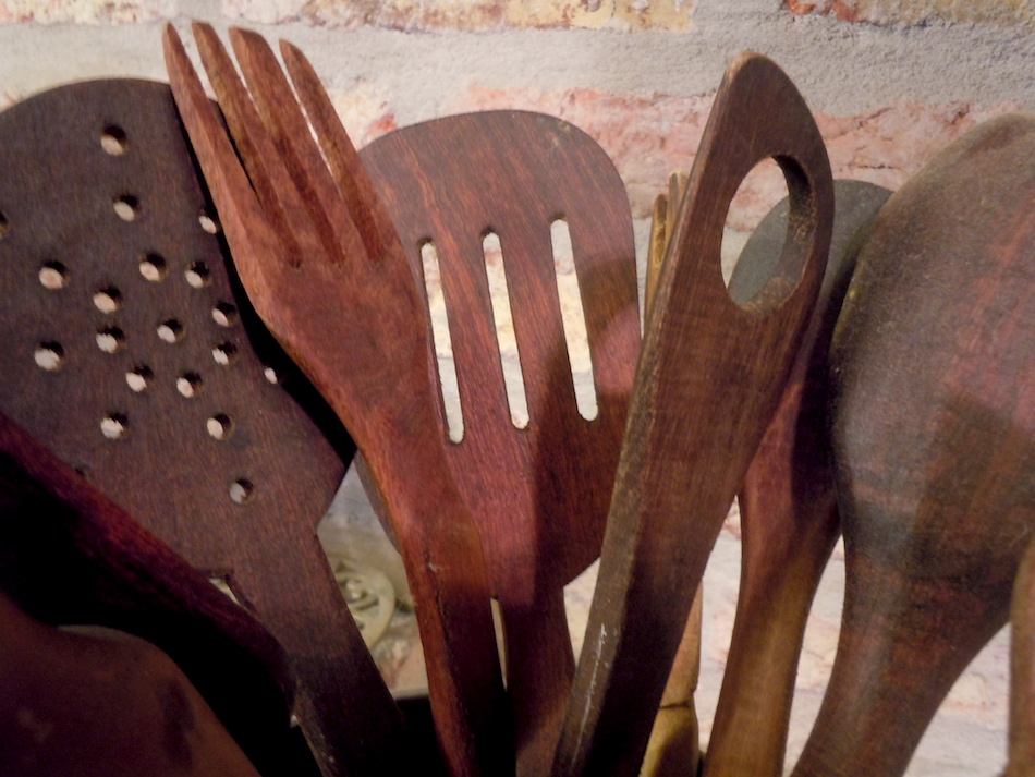 handmade_wooden_spoons.jpg