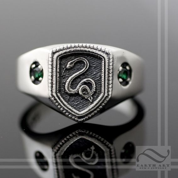 harry-potter-slytherin-ring.jpg
