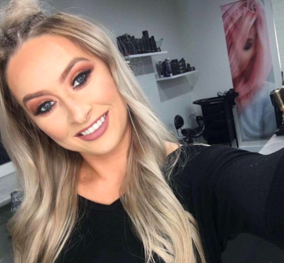 heli-girl.jpg heli-girl.jpg