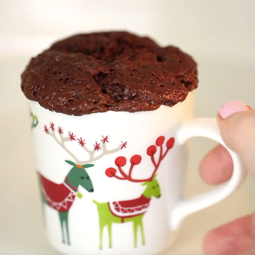 hot-chocoloate-mug-cake.jpg