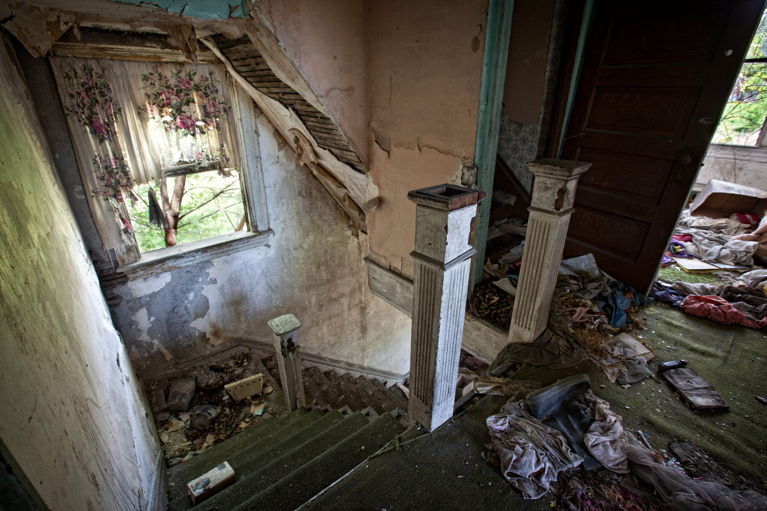 Abandoned Homes Across US