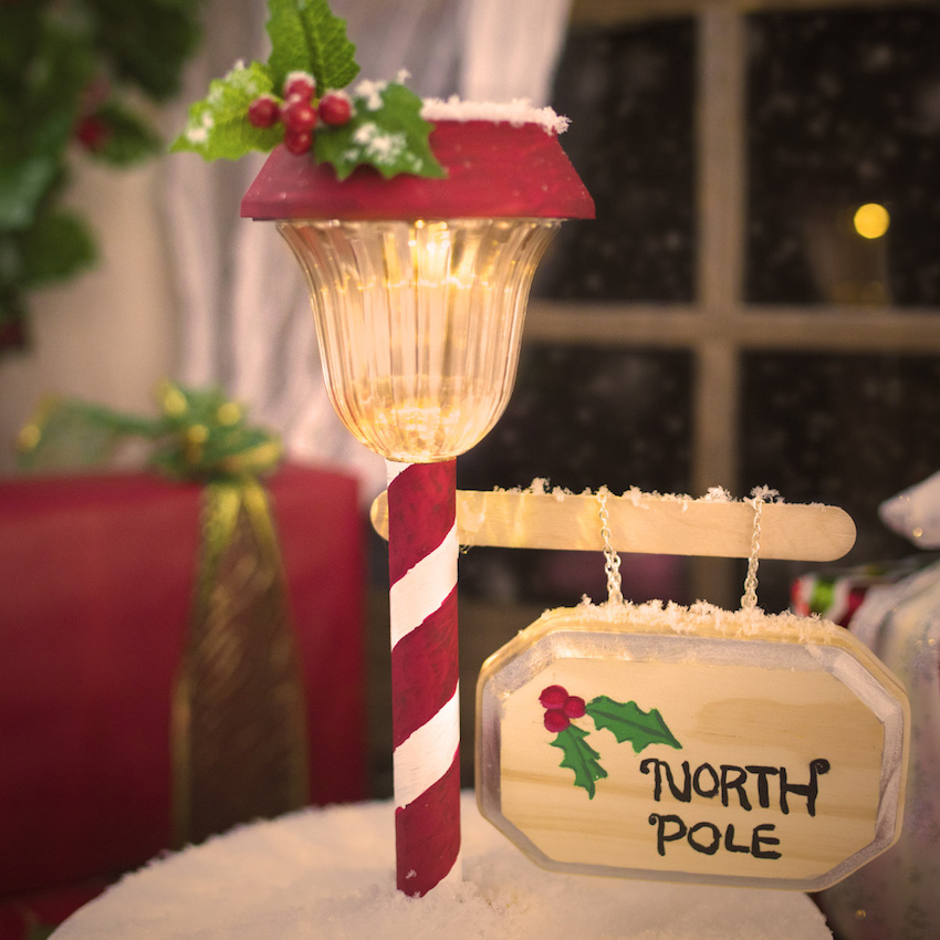 instagram_1080px_Ebay_NorthPoleLamp.jpg