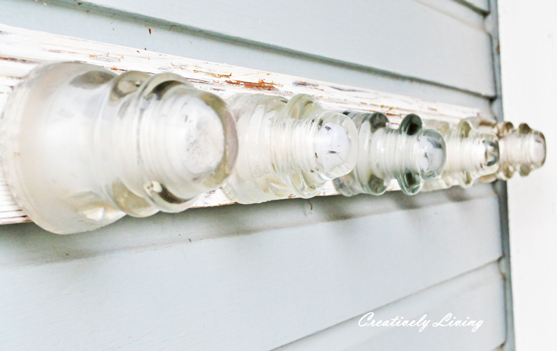 insulator-coat-rack-3-resiz.jpg