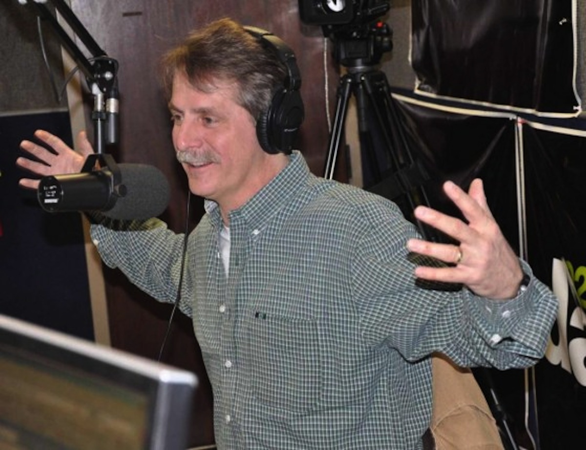 jeff-foxworthy-cbs-1809394135.jpg