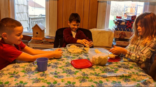 kids-snow-dough-hp