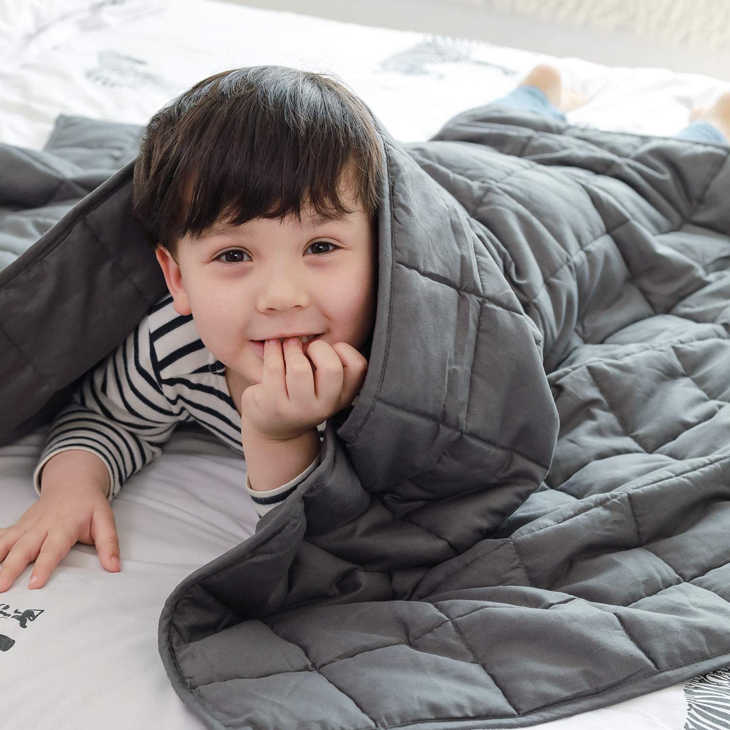 kids-weighted-blanket.jpg