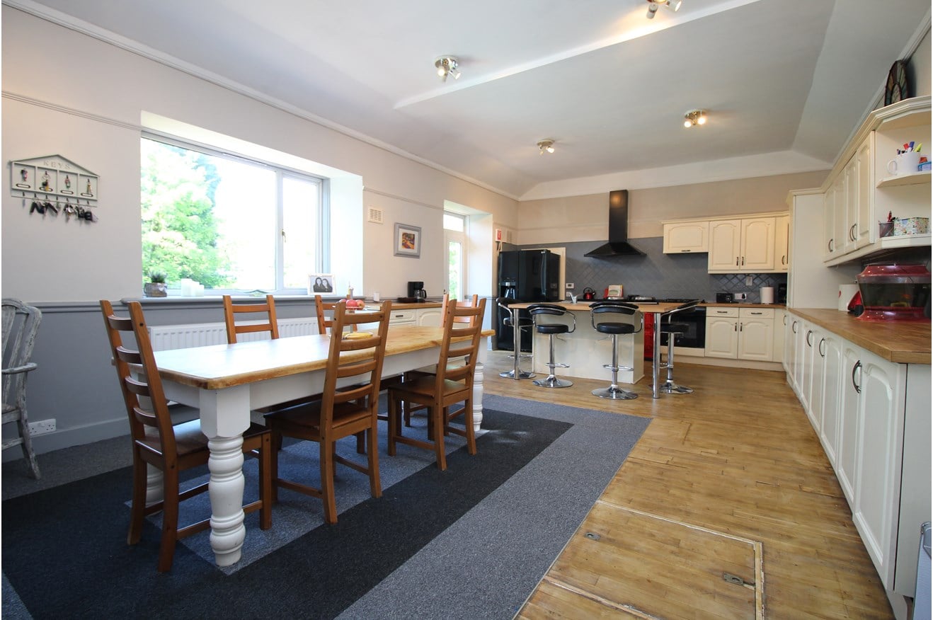 kitchen3.jpg