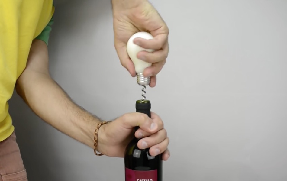 light-bulb-wine-opener.jpg