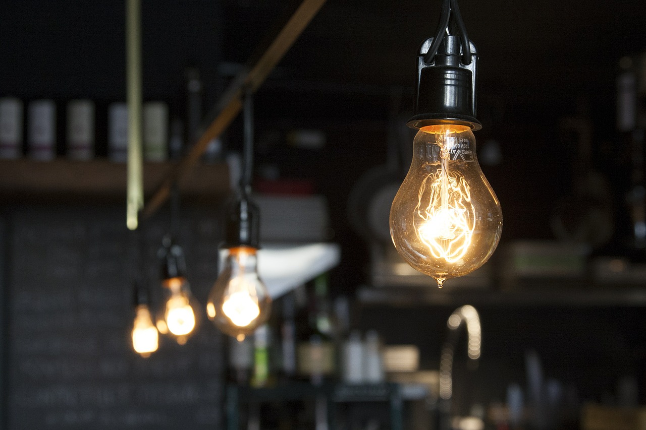 light-bulbs-406939_1280.jpg