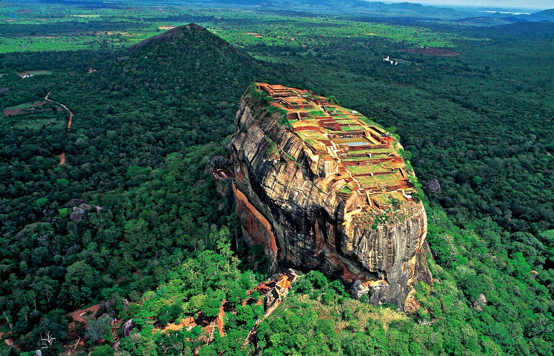lions-rock-sri-lanka.jpg