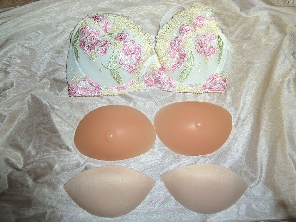 lumpy-bra.jpg
