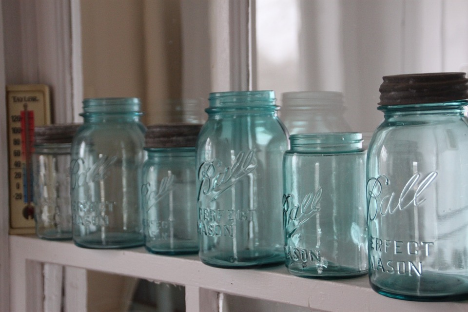 mason-jars-2258471_960_720.jpg