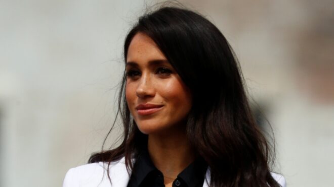 meghan markle pasta necklace