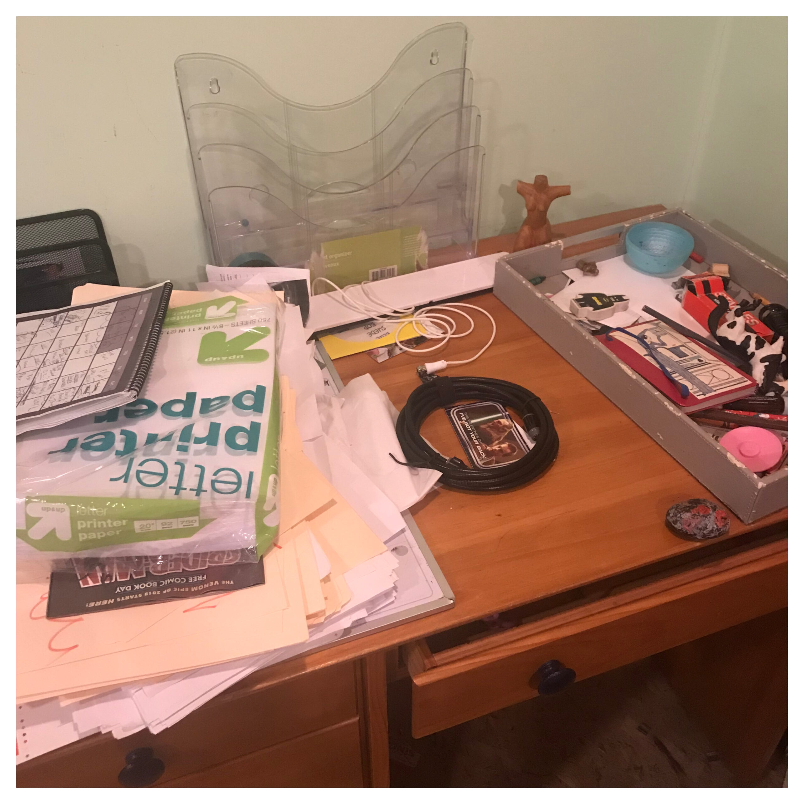 messy-desk.jpg