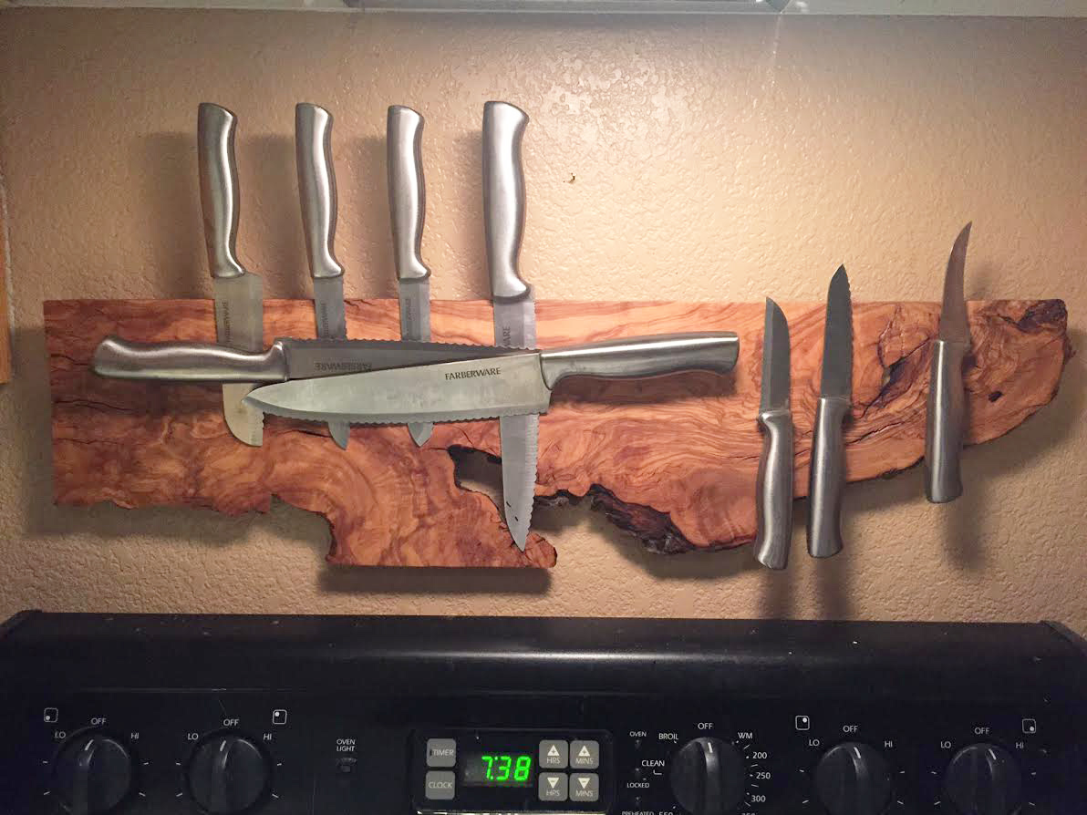 moreknives.jpg