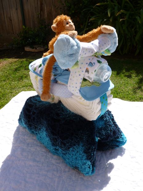 motorcycle-diaper-cake-18.jpg