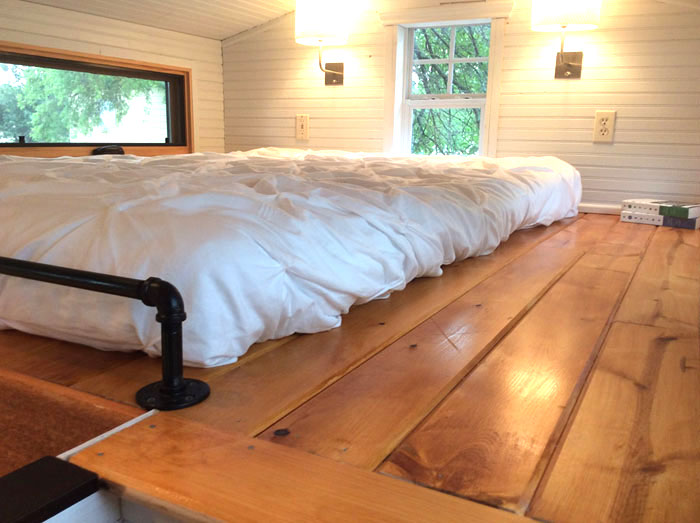 my-tiny-cabin-81.jpg