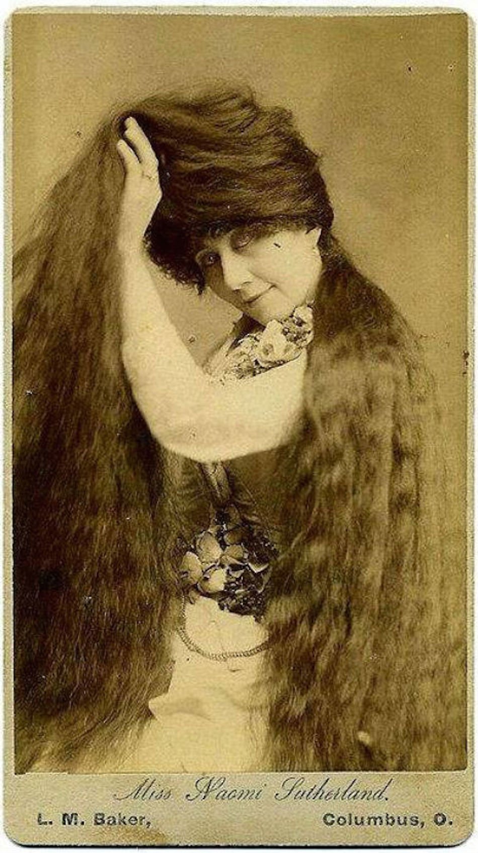 naomi-victorian-hair.jpg