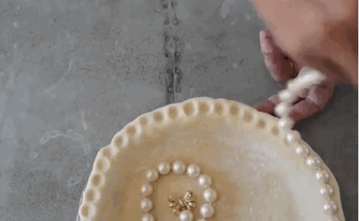 necklace.gif