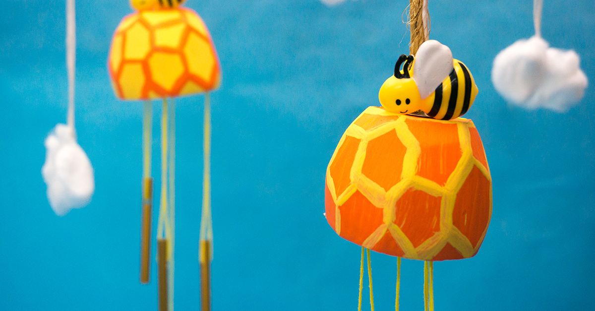 _newsletter_bumblebee_wind_chimes