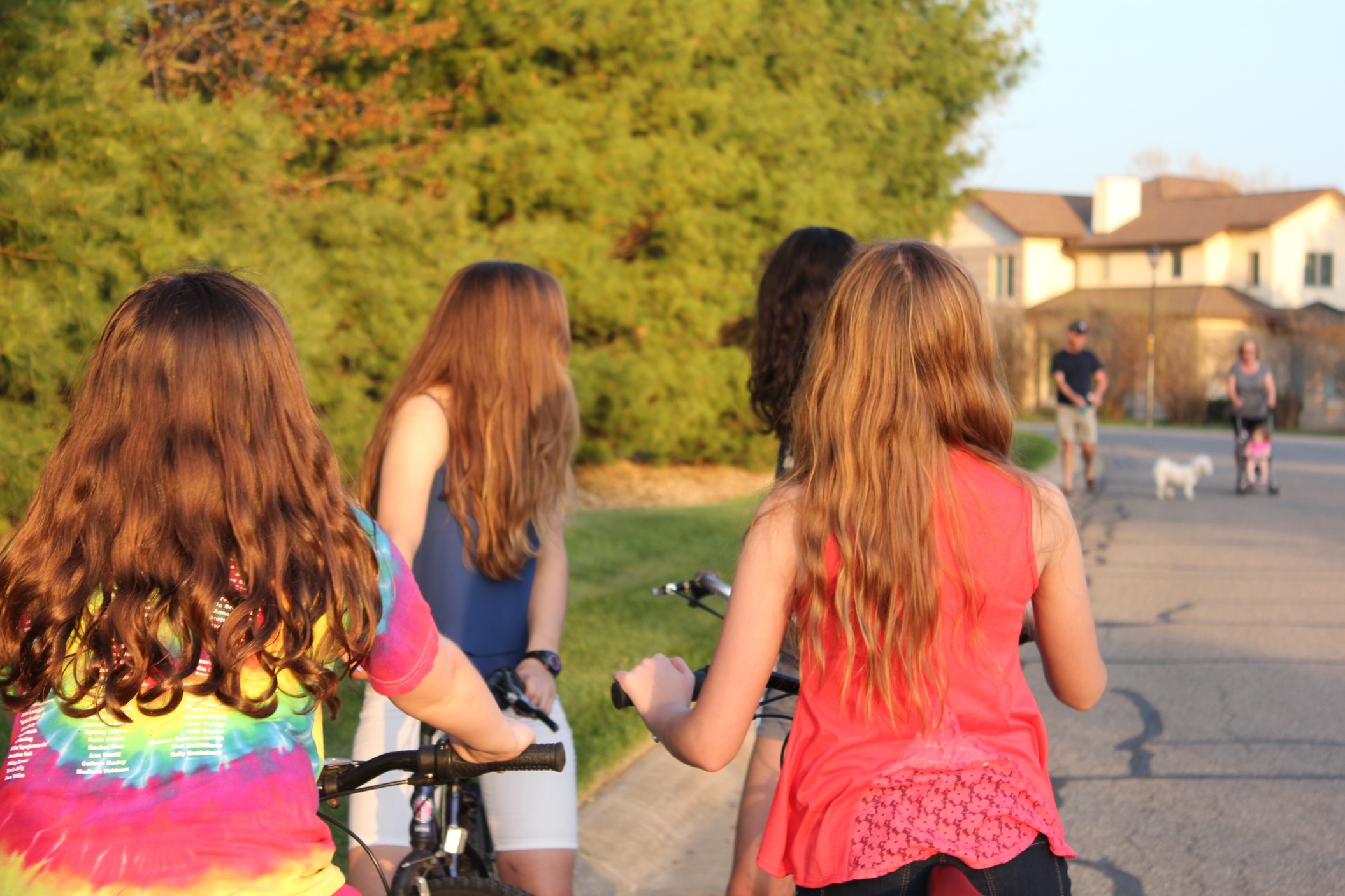 nominated-active-neighborhood-at-golden-hour-motivated-to-move-on-a-beautiful-day-stress-free-healthy_t20_jXogBk.jpg