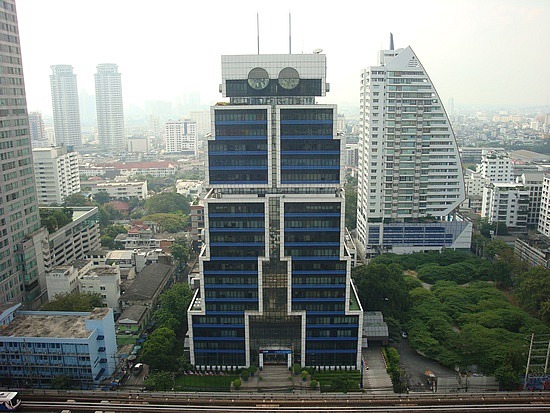 nzps_1.1265736607.robotbuilding.jpg