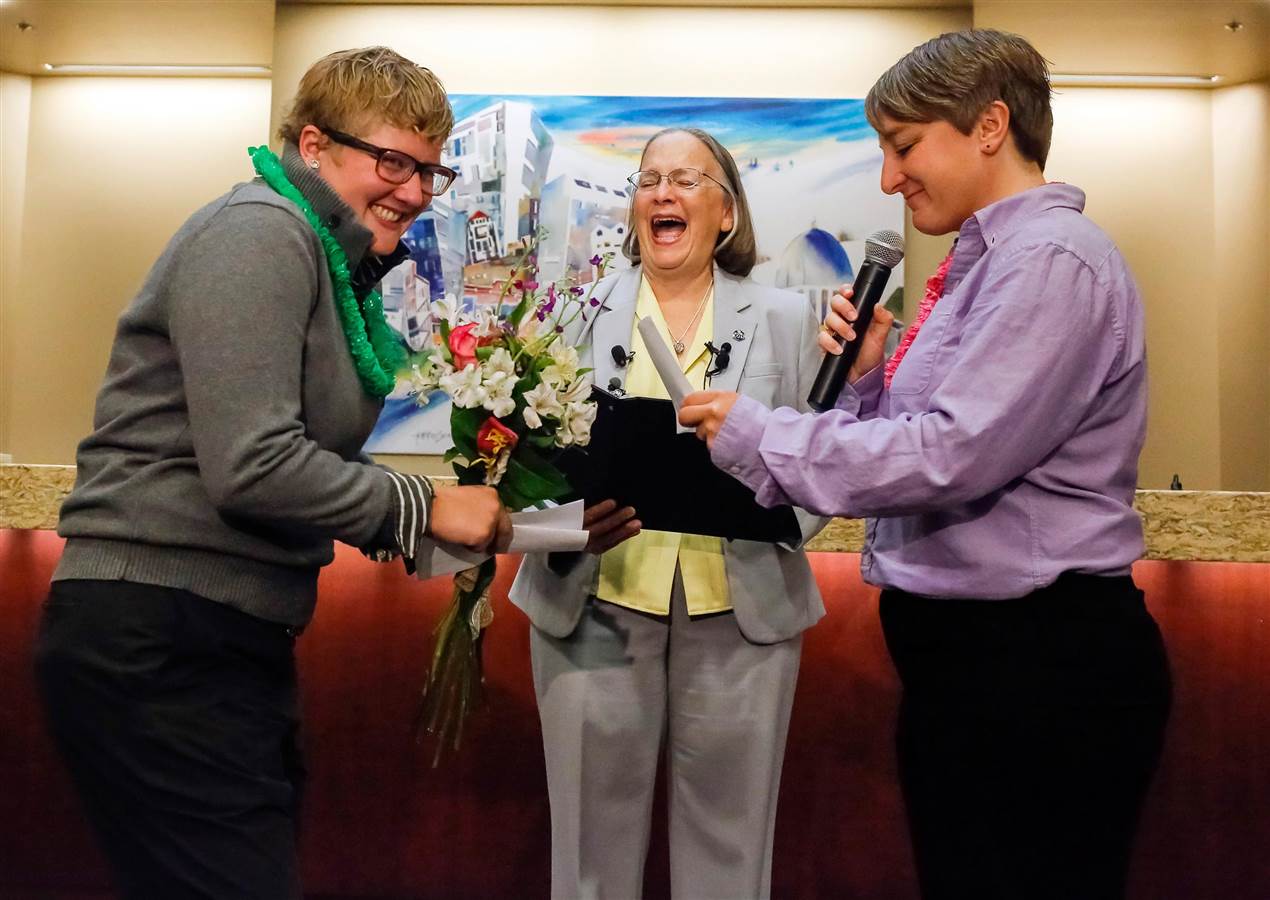 pc-141015-idaho-same-sex-marriage-01_d1983b9f3d0b0c7f3bcf27a95b19d1b1.nbcnews-ux-1280-900.jpg