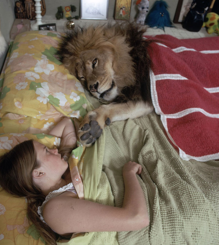 pet-lion-neil-film-michael-rougier-10.jpg