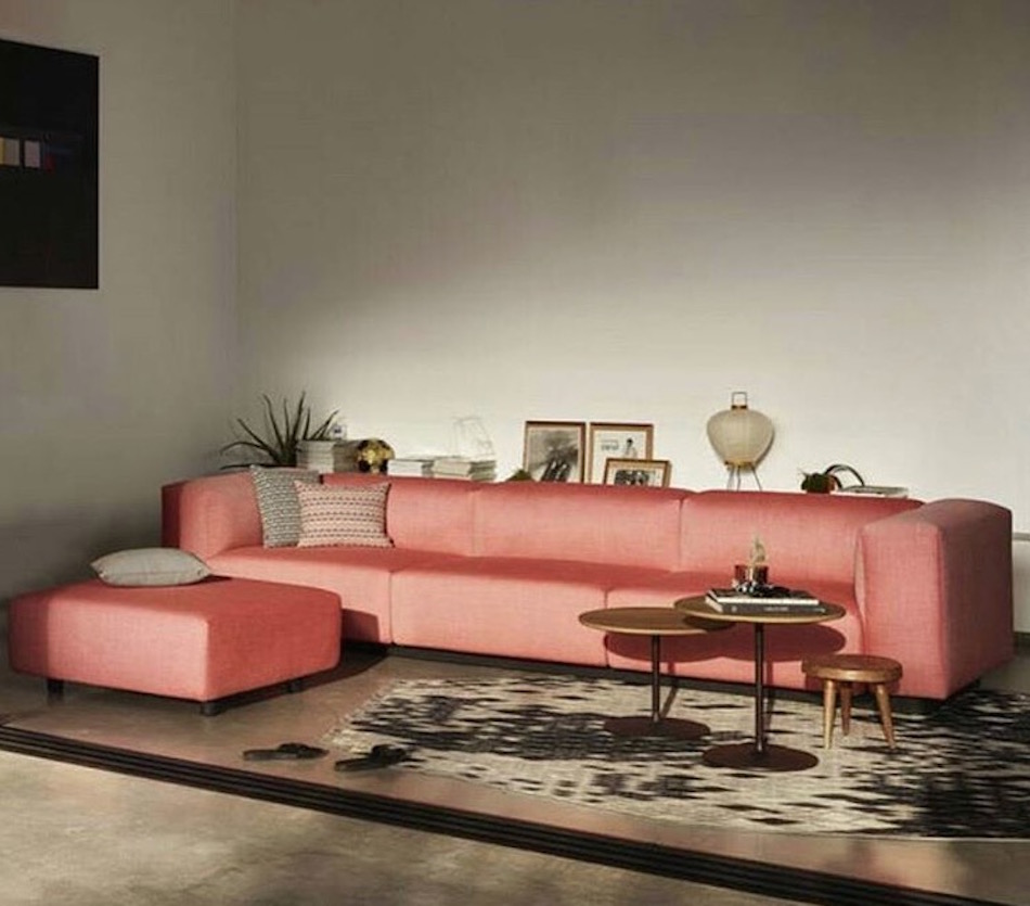 pink-couch.jpg