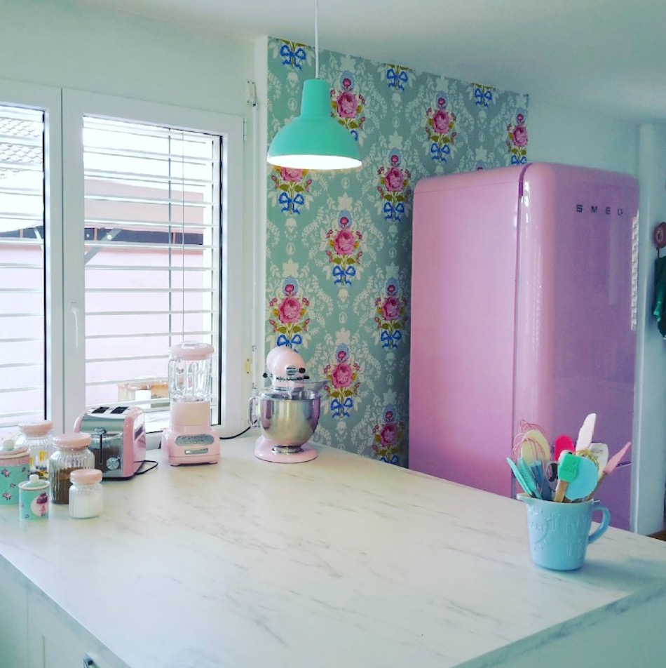 pink-fridge.jpg